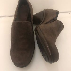 ❤️OFFERS WELCOME❤️NWOT- DANSKO Clogs